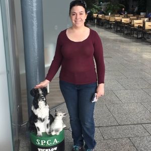 Meet your Posher, Devinne